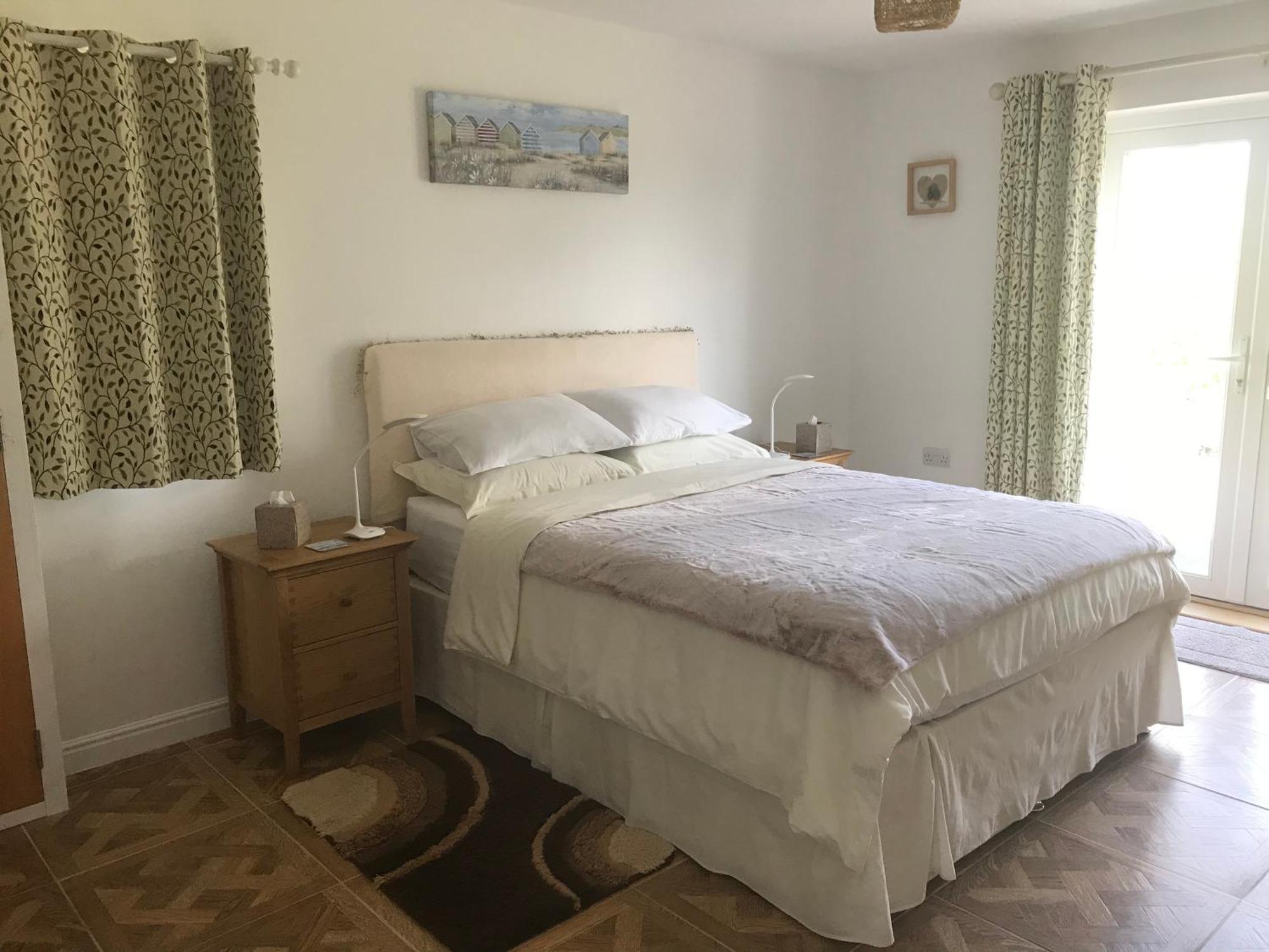 Pembrokeshire Fields Hotel Haverfordwest Buitenkant foto